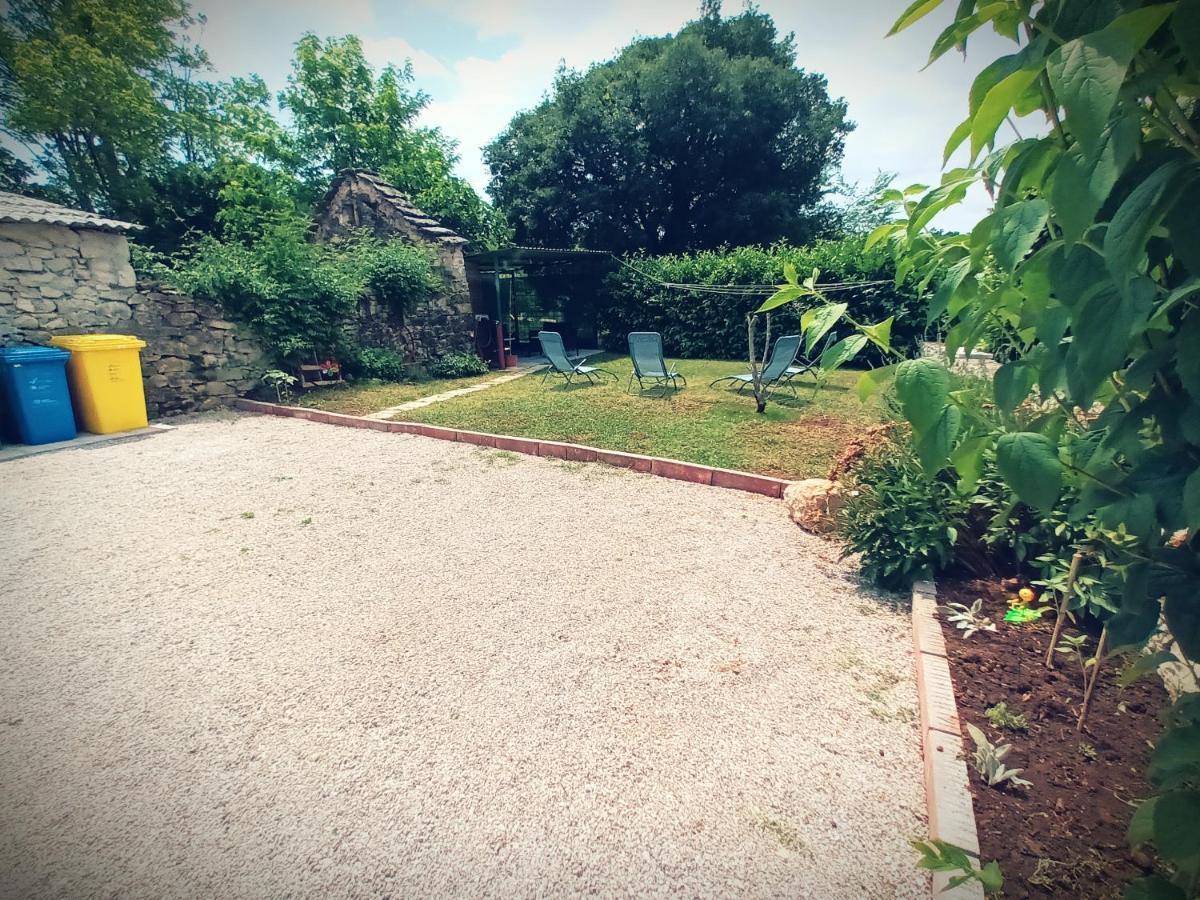 Guesthouse Marija Potpićan 외부 사진